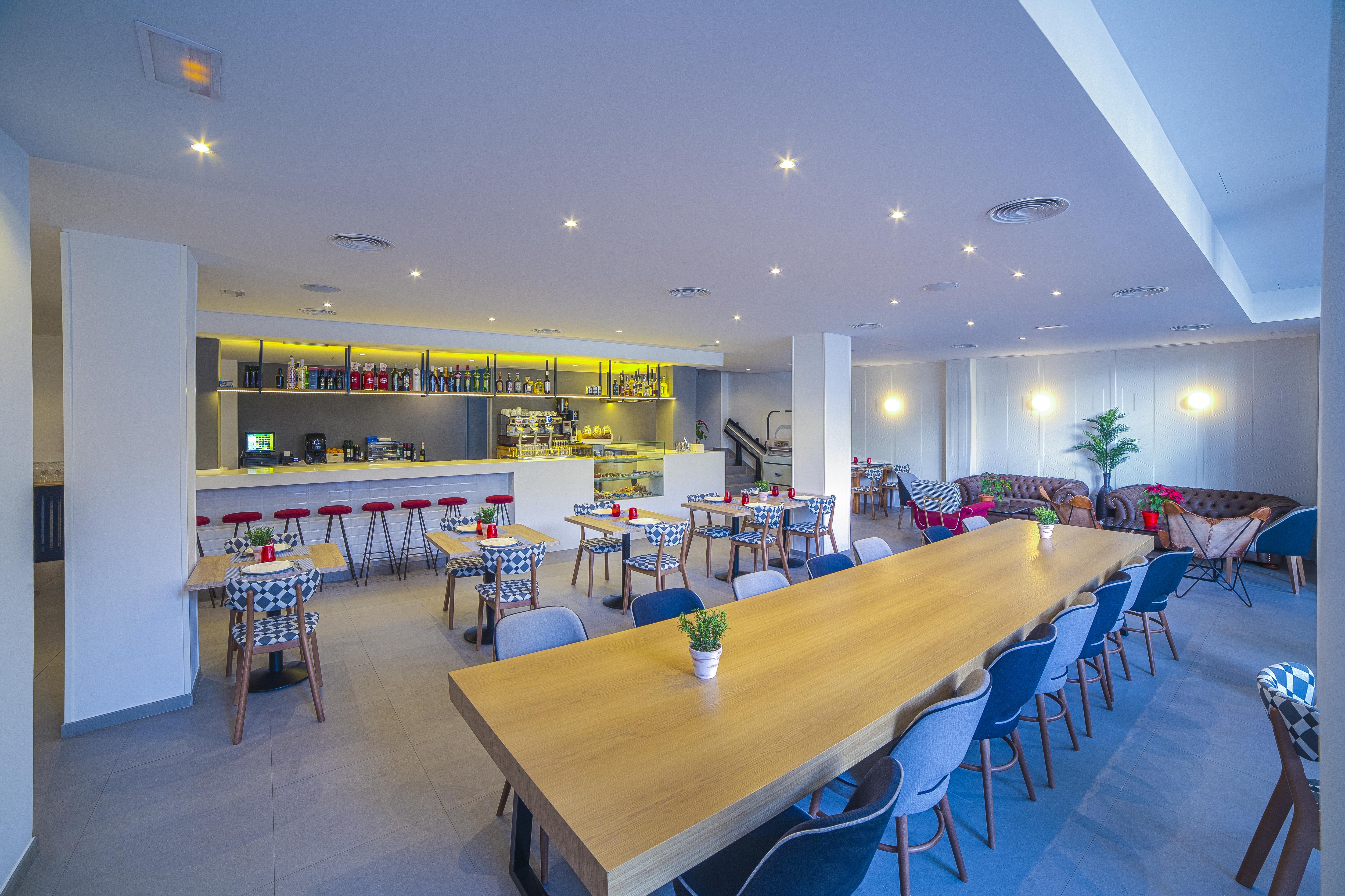 Hospedium Hotel Canitas Maite Gastronomico Casas-Ibáñez Buitenkant foto